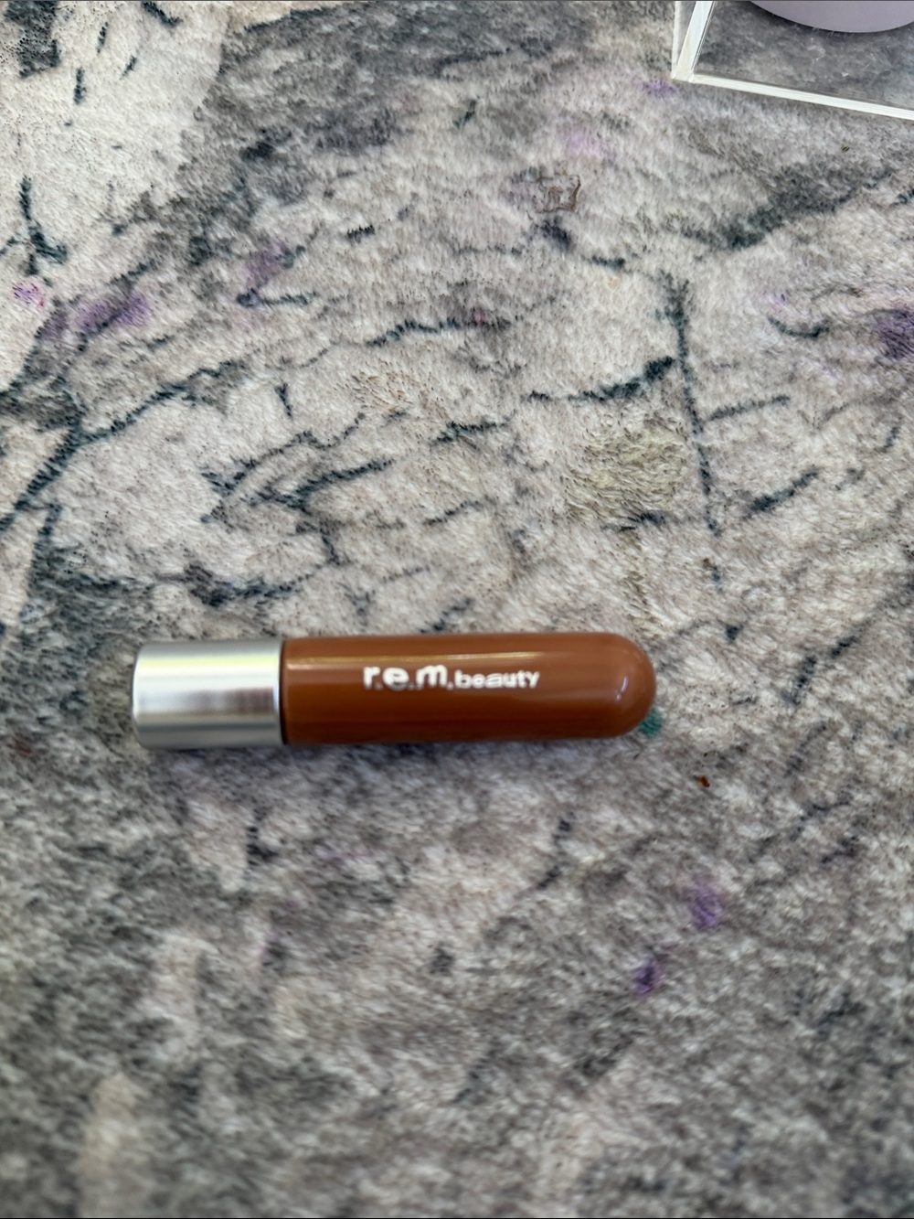 r.e.m. beauty Brown Lip Color - Creamy Matte Finish